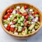 Salade crémeuse de pois chiches, avocat et feta