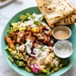 Bols de riz au poulet grec et tzatziki