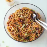 Salade de nouilles au sésame