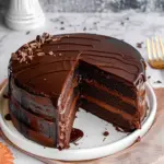 Gâteau à étages au ganache au chocolat